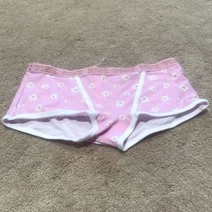 NWT-Victoria Secrets Boy Shorts
